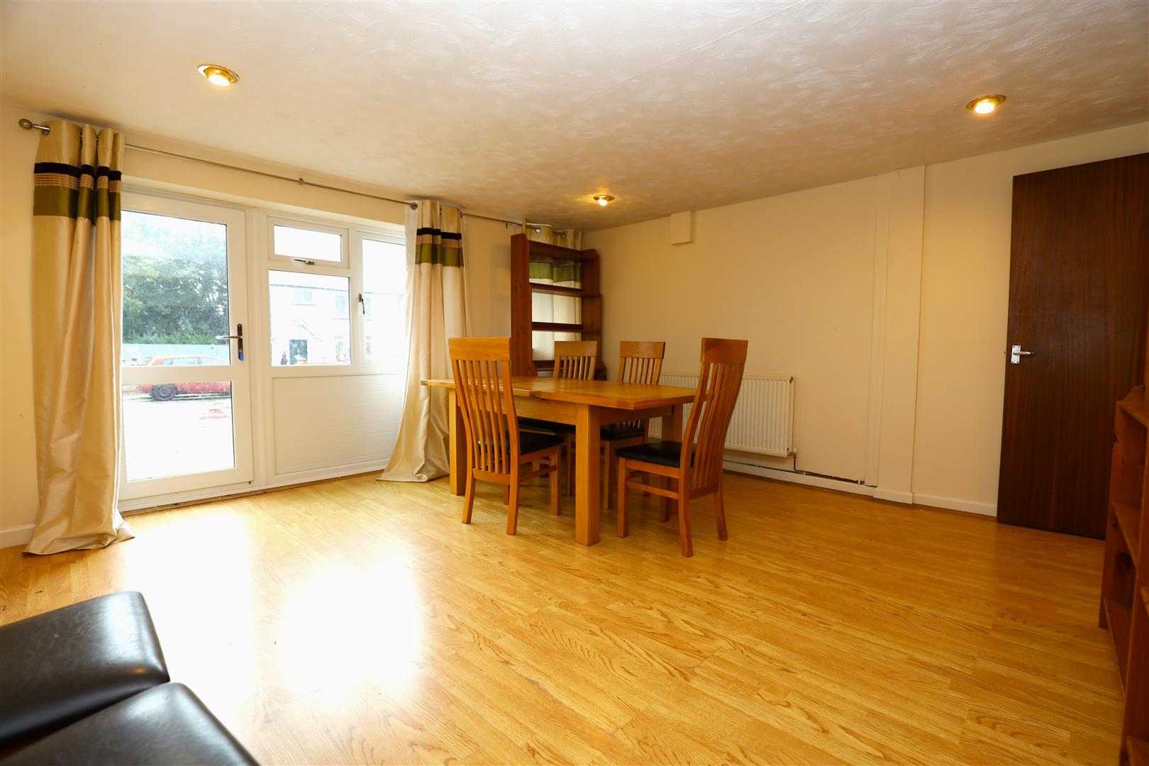 19 Cantref Road, Abergavenny, Mons. NP7 7DL